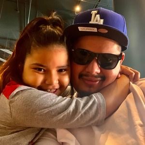 Meet your Posher, Dennis